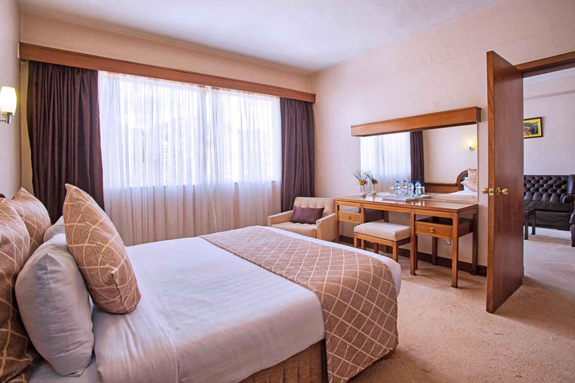 Sirikwa Hotel Елдорет Екстериор снимка