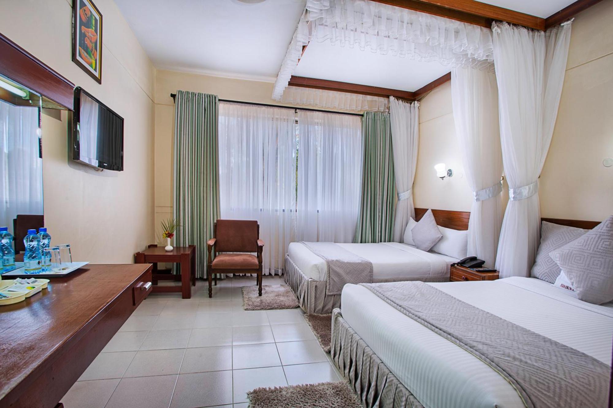 Sirikwa Hotel Елдорет Екстериор снимка