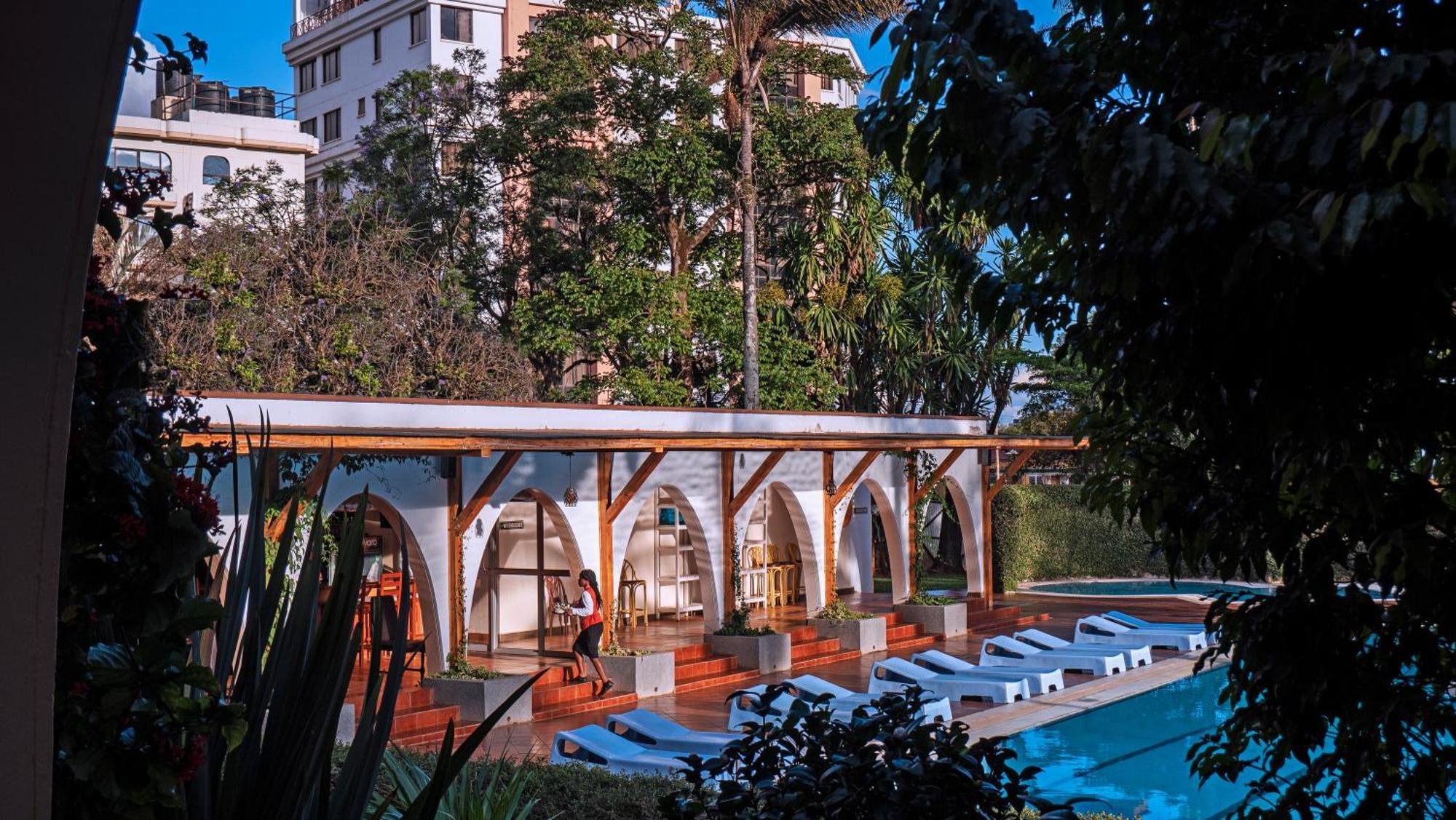 Sirikwa Hotel Елдорет Екстериор снимка