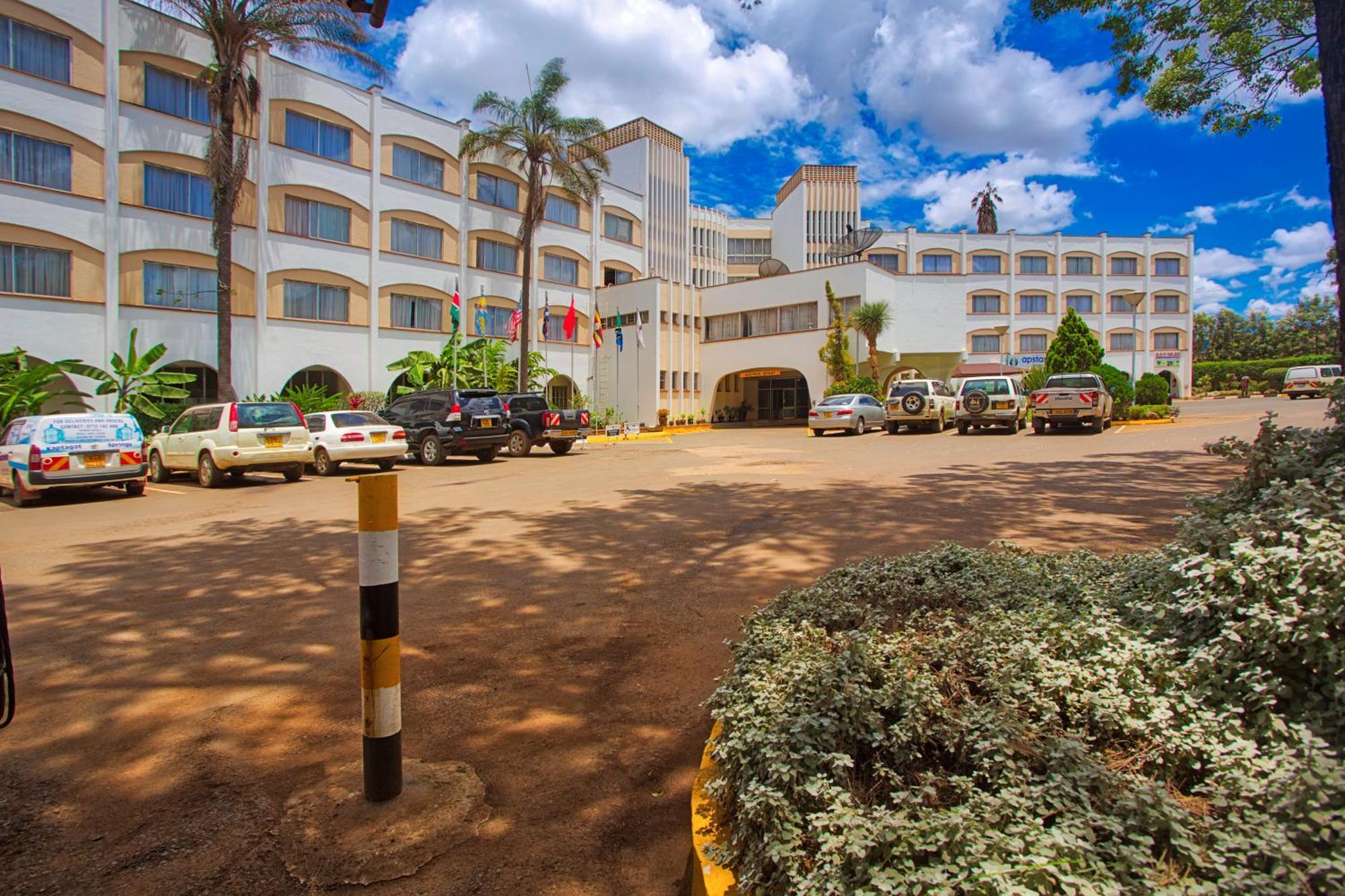 Sirikwa Hotel Елдорет Екстериор снимка