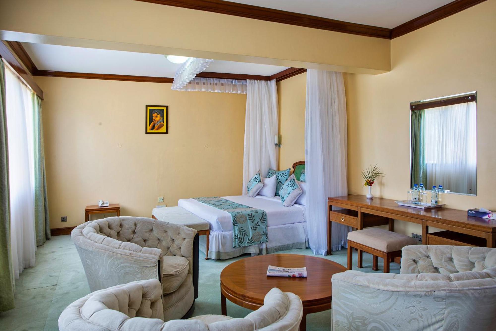 Sirikwa Hotel Елдорет Екстериор снимка