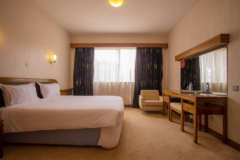 Sirikwa Hotel Елдорет Екстериор снимка